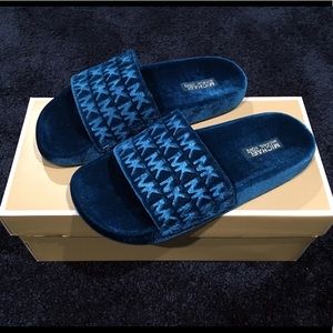 michael kors camden slide